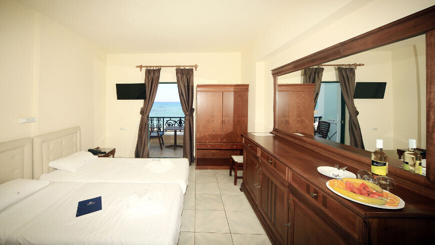 Diogenis Blue Palace